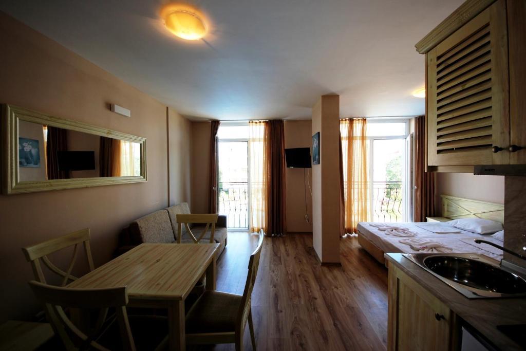 Menada Dawn Park Apartment Sunny Beach Værelse billede