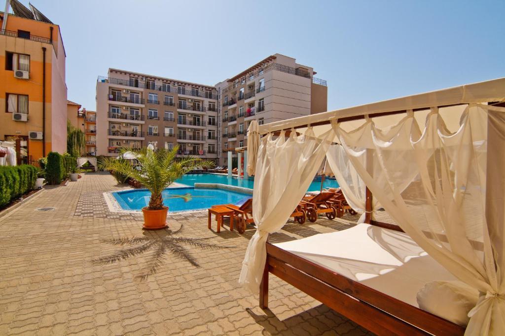 Menada Dawn Park Apartment Sunny Beach Eksteriør billede